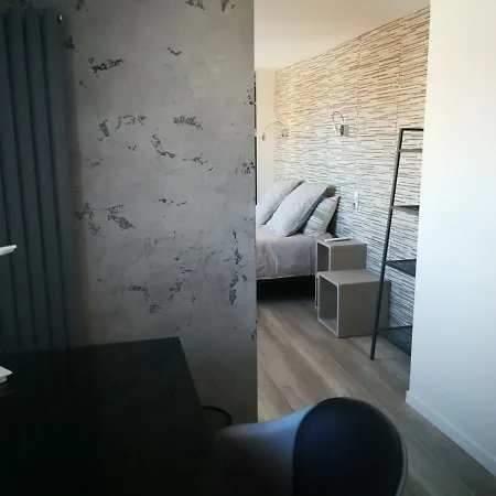 Bed & Breakfast 5&5 Rooftop Clermont-Ferrand